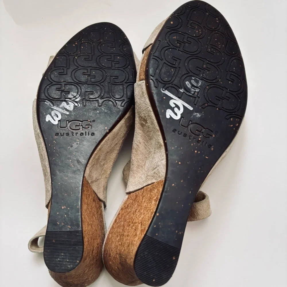 UGG Beige Suede Cork Sandals Wedge Platform Woman’s Shoe Size 9